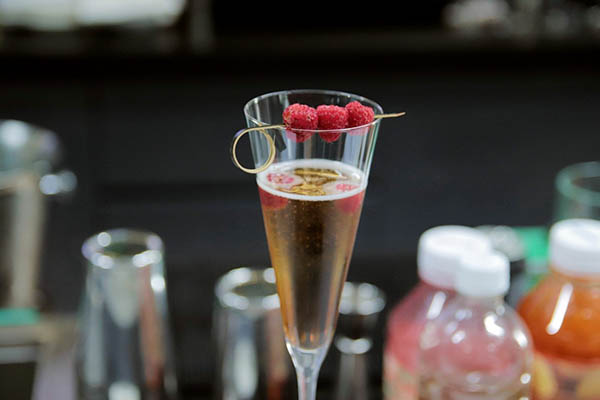 Thực Hành Pha Chế Và Phân Tích Cocktail Từ Champagne