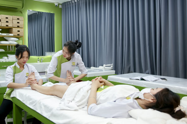 học spa có cần bằng cấp 3 không