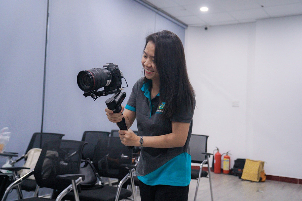 lop hoc thuc te media production 01