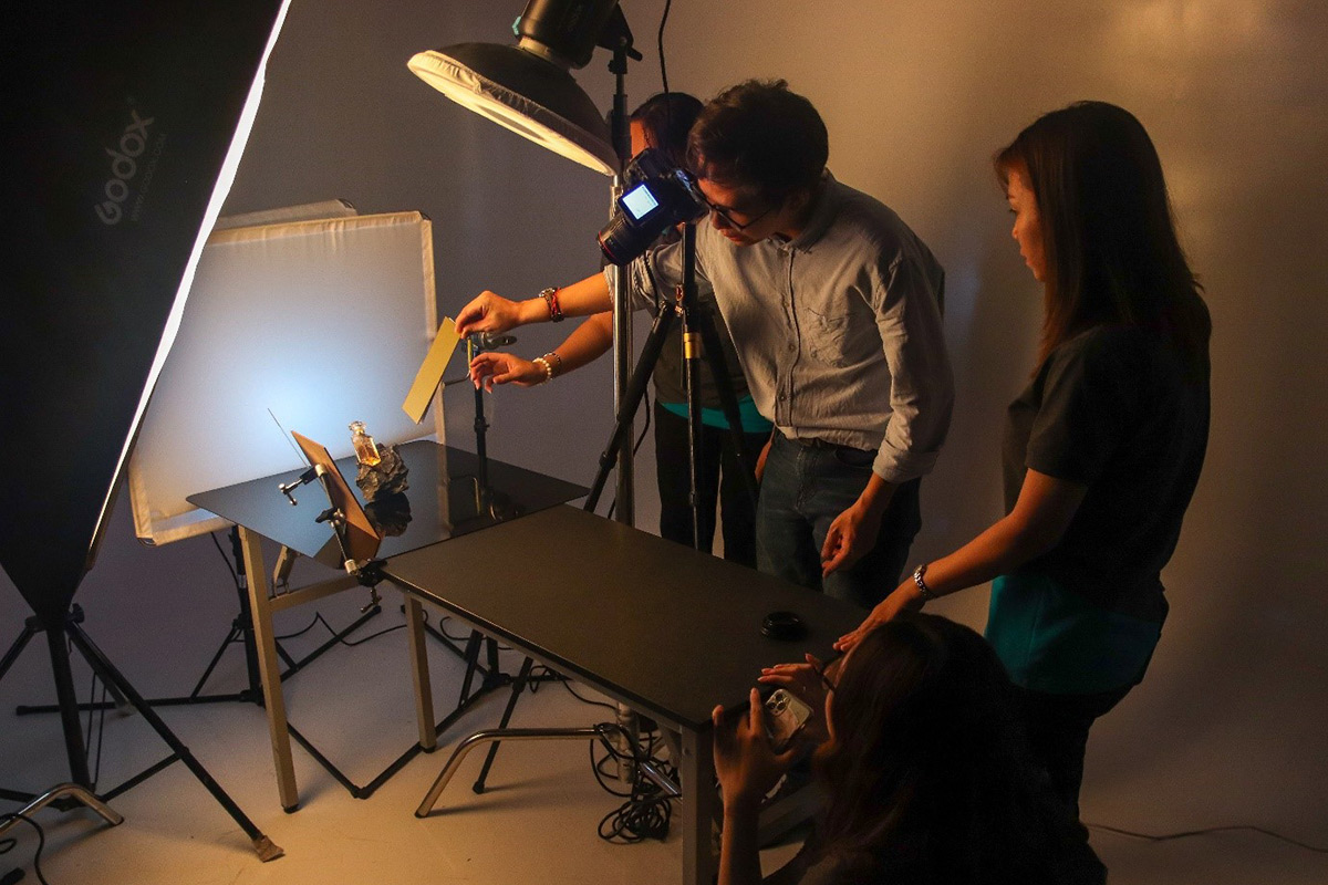 lop hoc thuc te media production 04