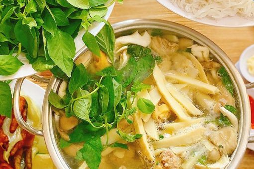 lớp nấu lẩu gà