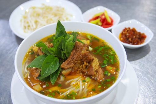 học nấu hủ tiếu mở quán