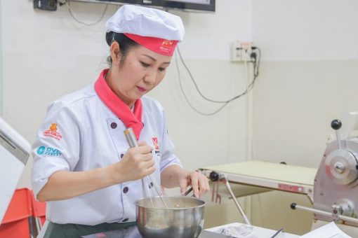 đào tạo nghiệp vụ quản lý bếp bánh