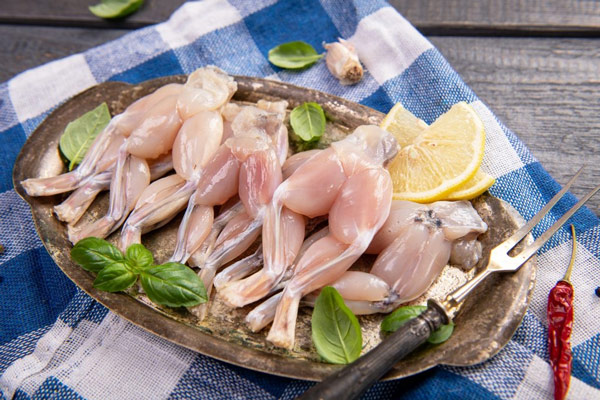 Thịt ếch xào lá lốt nên chọn phần nào ngon nhất