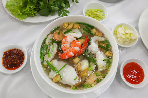 lop-hoc-hu-tieu-ca-hai-san lớp học hủ tiếu cá hải sản