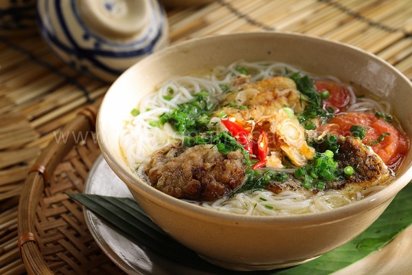 học làm bún cá