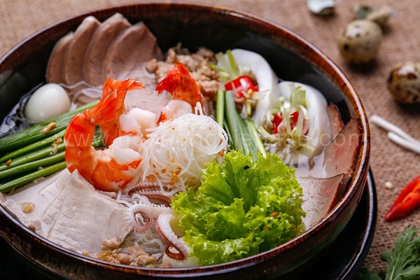 học làm hủ tiếu hải sản