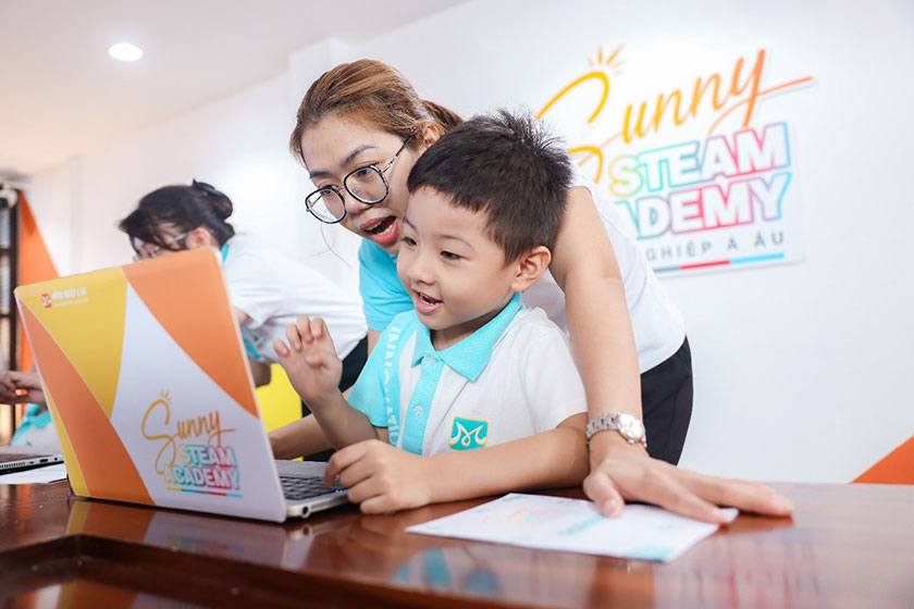 hình ảnh lớp học thực tế khóa học digital art for kids 05