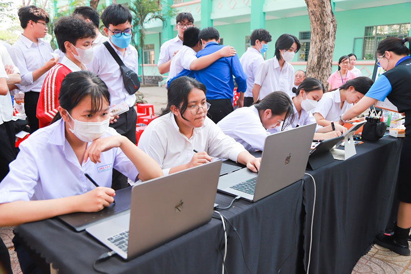 hình ảnh lớp học thực tế khóa học digital art for kids 10
