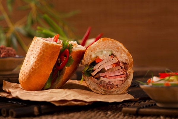 Làm Bánh Mì Pate Bán - Bí Quyết Kinh Doanh & Công Thức Ngon