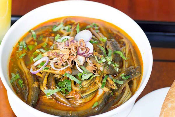 Trụng Miến Và Hoàn Thiện Món Ăn