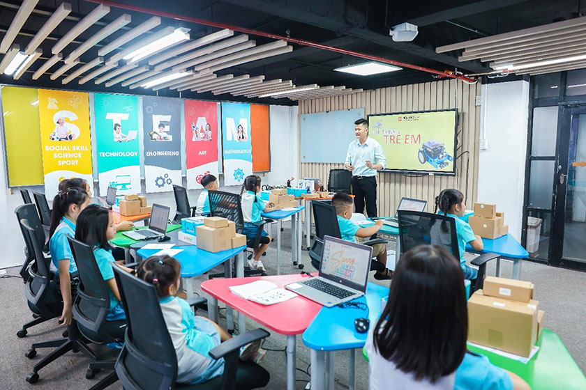 hình ảnh lớp học thực tế khóa học thiết kế truyện tranh ai 01