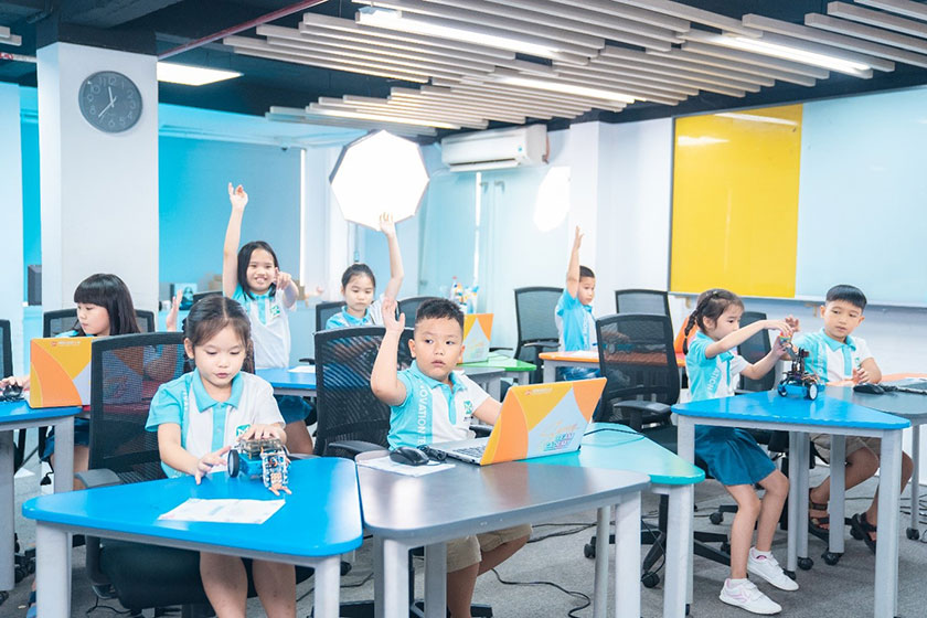 hình ảnh lớp học thực tế khóa học thiết kế truyện tranh ai 05