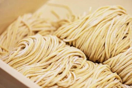 hướng dẫn cắt sợi mì tươi
