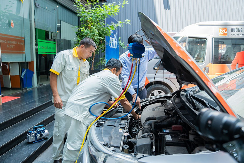 hình ảnh lớp học thực tế của khóa học kỹ thuật viên điện – điện tử ô tô cơ bản 02