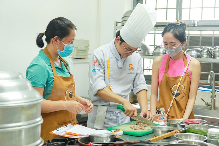 hình ảnh lớp học thực tế của khóa học nghiệp vụ cấp dưỡng chuyên nghiệp 09