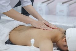 massage và chăm sóc da tại nhà