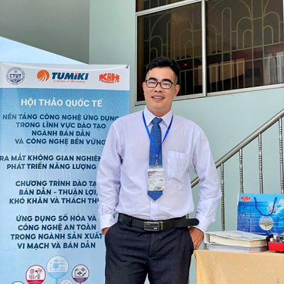 thầy nguyễn văn khấn