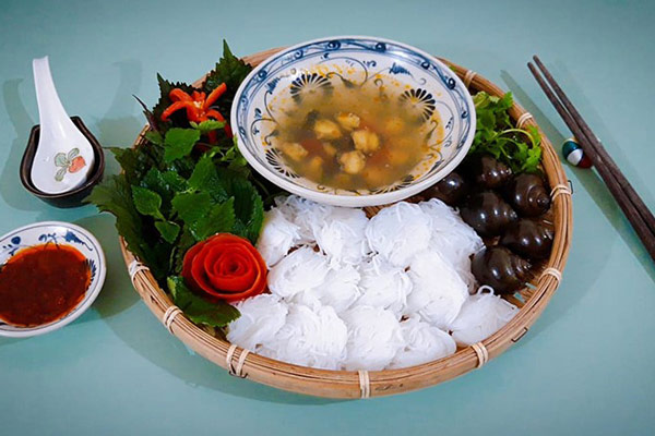 Bún ốc nguội phù hợp cho những ngày hè oi bức