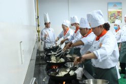 hình ảnh lớp học thực tế Khóa Học Bếp Phụ 07