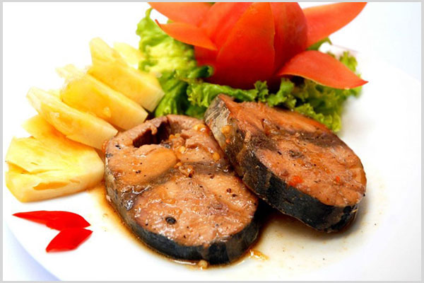 Cách Kho Cá Ngừ Với Thơm Cà Chua