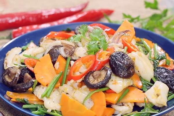 Mực Xào Thập Cẩm Chua Ngọt