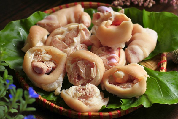Cách Chọn Giò Heo Ngon Để Hầm Măng
