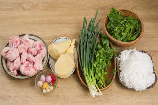 Nguyên Liệu Làm Giò Heo Hầm Măng