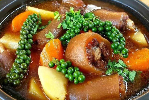 Đuôi Bò Hầm Tiêu Xanh