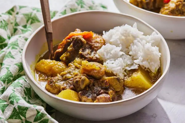Đuôi Bò Nấu Cà Ri
