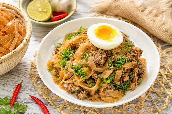 điểm hấp dẫn của bánh đa trộn