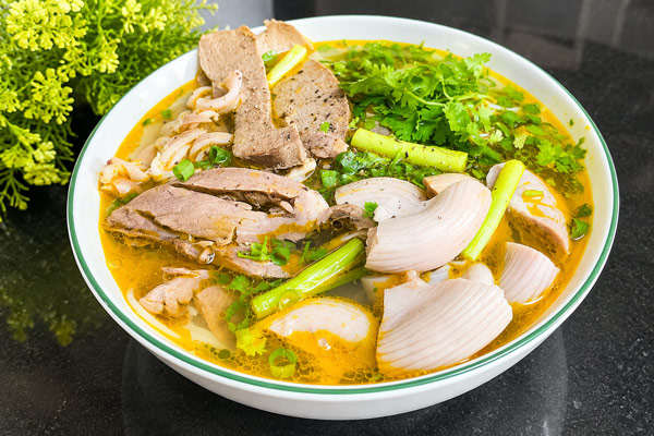 nấu bún lòng ngon