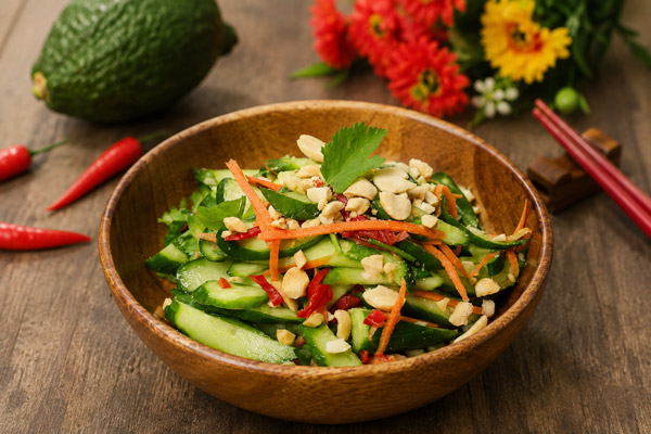 Nộm dưa chuột ăn kèm món gì ngon?