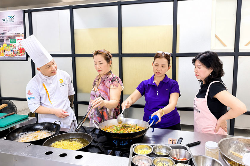 hinh-anh-lop-hoc-thuc-te-cua-khoa-hoc-hoc-dinh-duong-chu-dong-cho-gia-dinh-12 hình ảnh lớp học thực tế của khóa học học dinh dưỡng chủ động cho gia đình 12