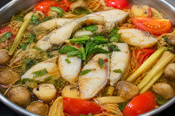 Cách Nấu Lẩu Cá Bớp Măng Chua