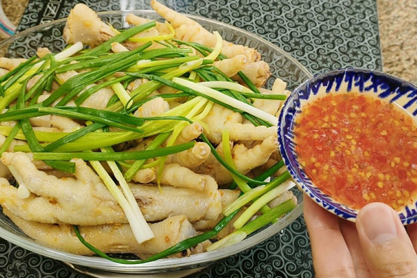 Cách Làm Chân Gà Hấp Hành