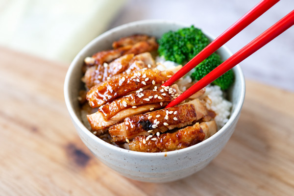 Cơm ức gà xốt teriyaki