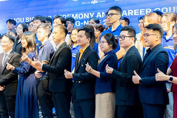 hinh-anh-lop-hoc-thuc-te-cua-khoa-hoc-dao-tao-ky-nang-phong-van-tuyen-chon-nhan-tai-thumb hình ảnh lớp học thực tế của khóa học đào tạo kỹ năng phỏng vấn & tuyển chọn nhân tài thumb