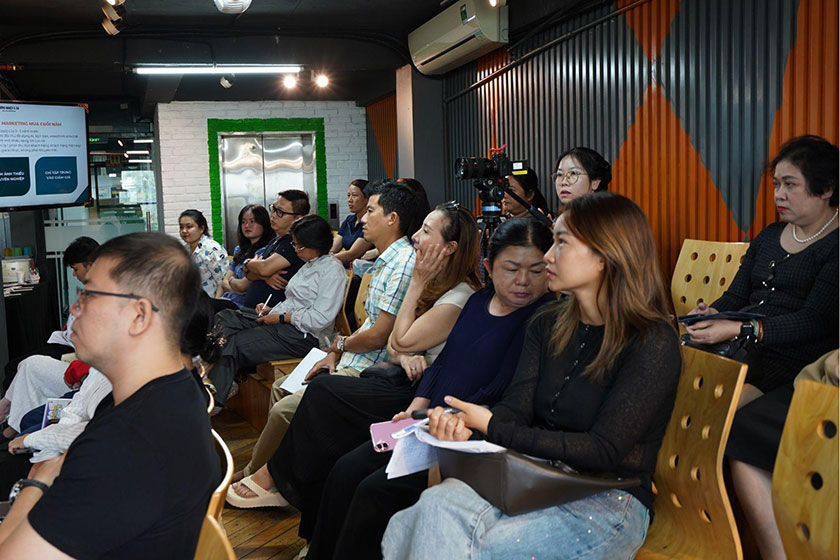 hinh-anh-lop-hoc-thuc-te-cua-khoa-hoc-thue-tu-hieu-dung-den-quan-ly-hieu-qua-cho-doanh-nghiep-05 hình ảnh lớp học thực tế của khóa học “thuế: từ hiểu đúng đến quản lý hiệu quả” cho doanh nghiệp 05